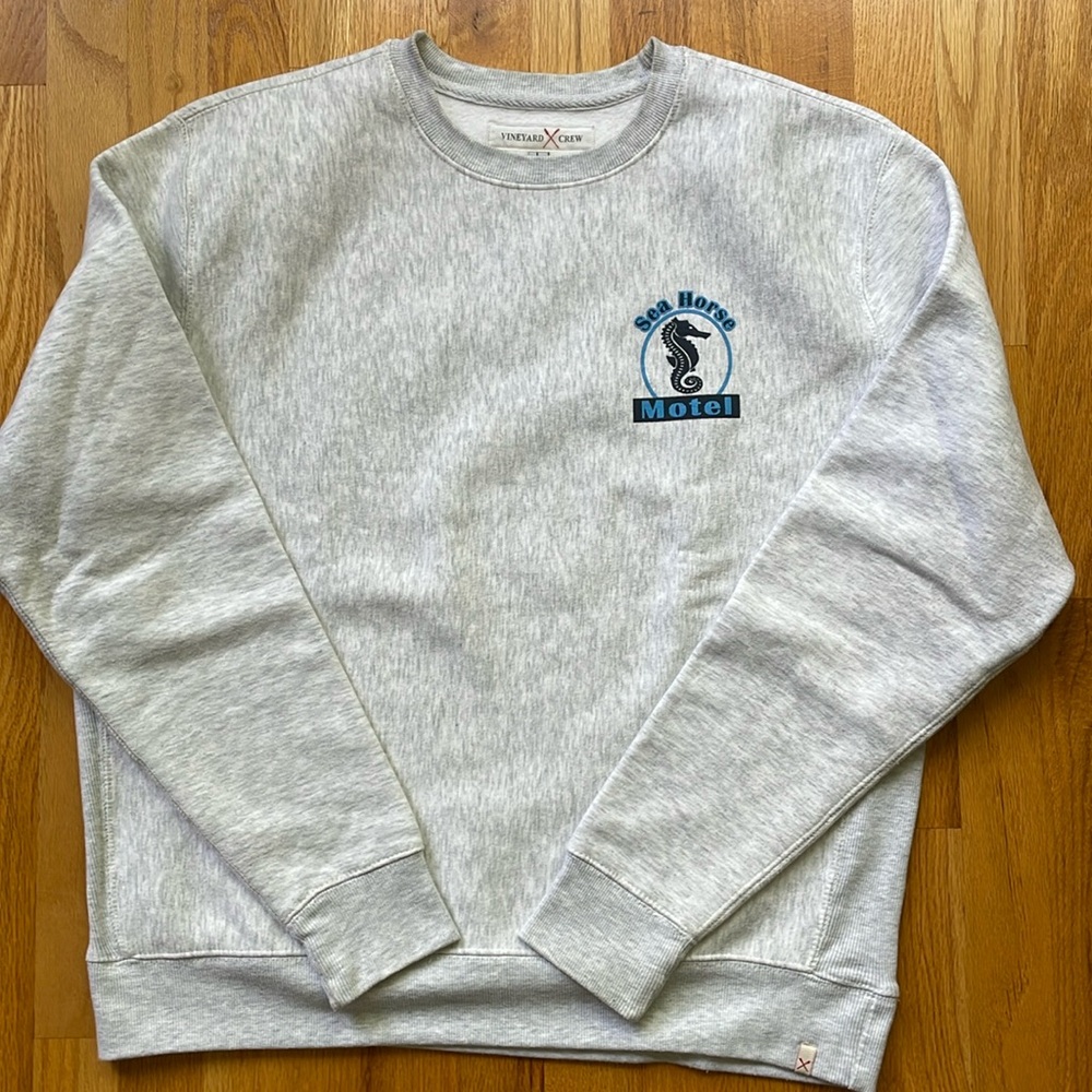 VINEYARD CREW SWEATSHIRT